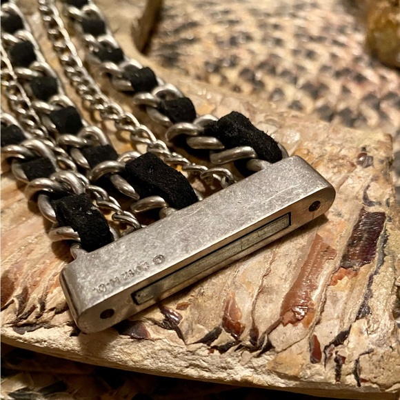 Genuine Harley Davidson silver clasp, charm, chain and leather bracelet. - Picture 3 of 7